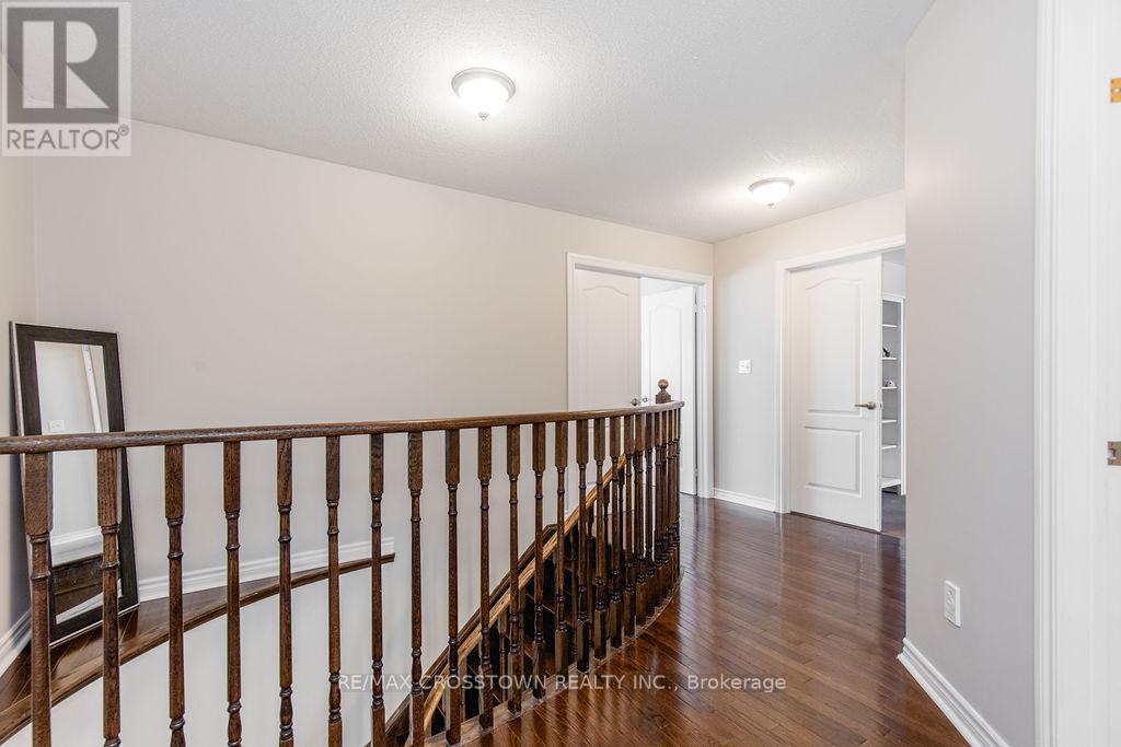 61 The Queensway, Barrie, Ontario  L4M 7J3 - Photo 24 - S12182179