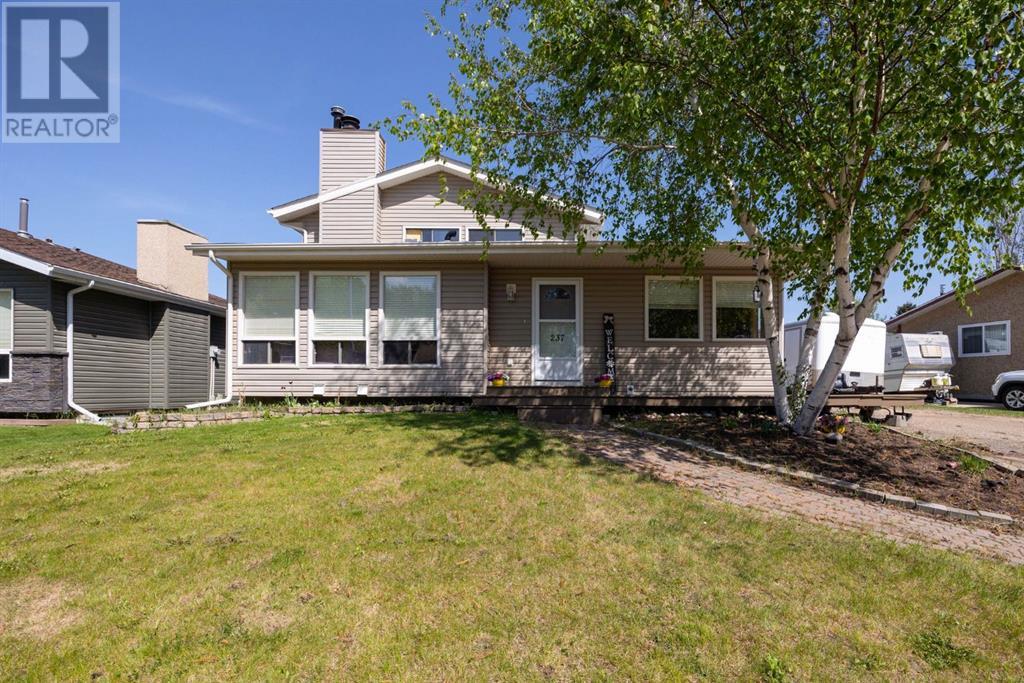 Property at 237 Ermine Crescent image 1