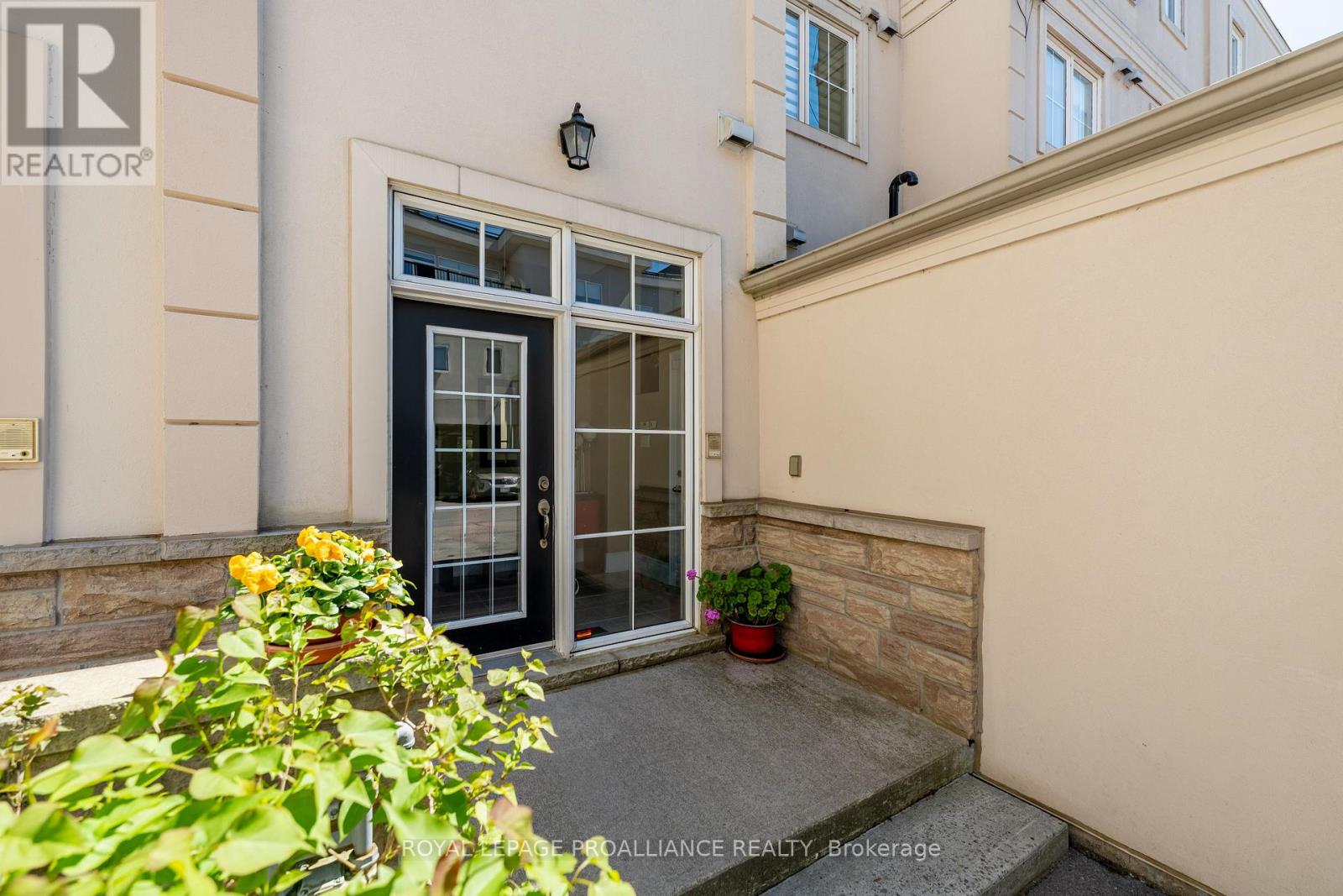 102 - 165 Division Street, Cobourg, Ontario  K9A 0B3 - Photo 8 - X12182371