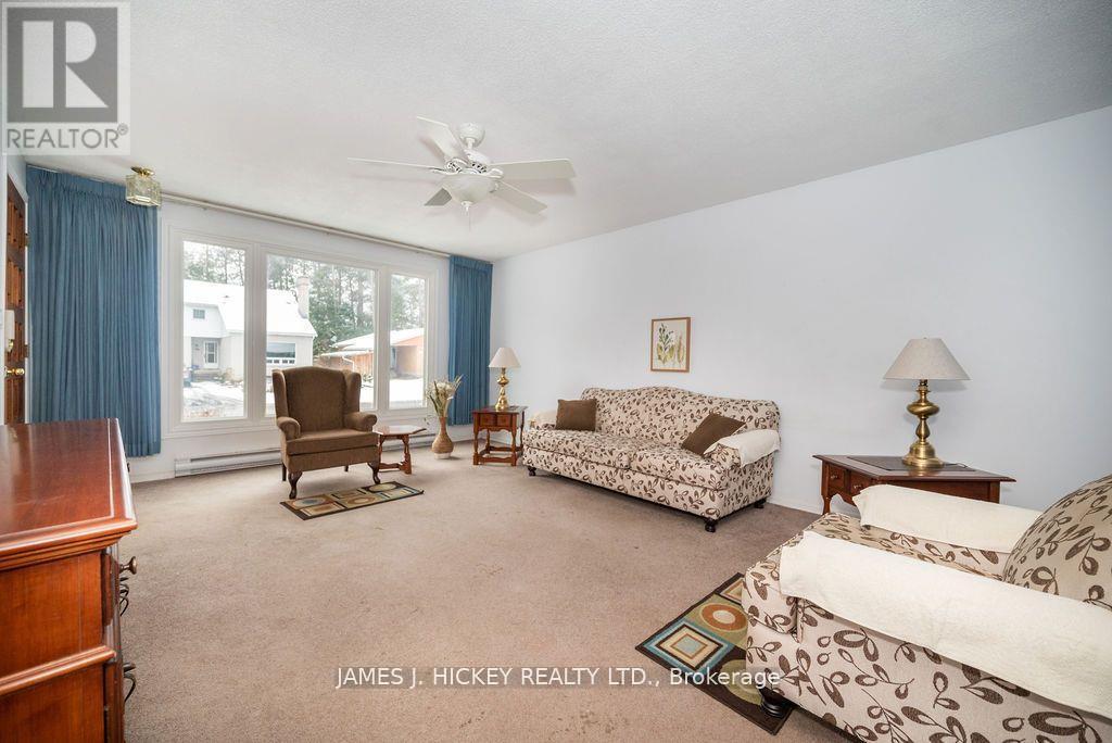11 Hammond Court, Deep River, Ontario  K0J 1P0 - Photo 2 - X12182431