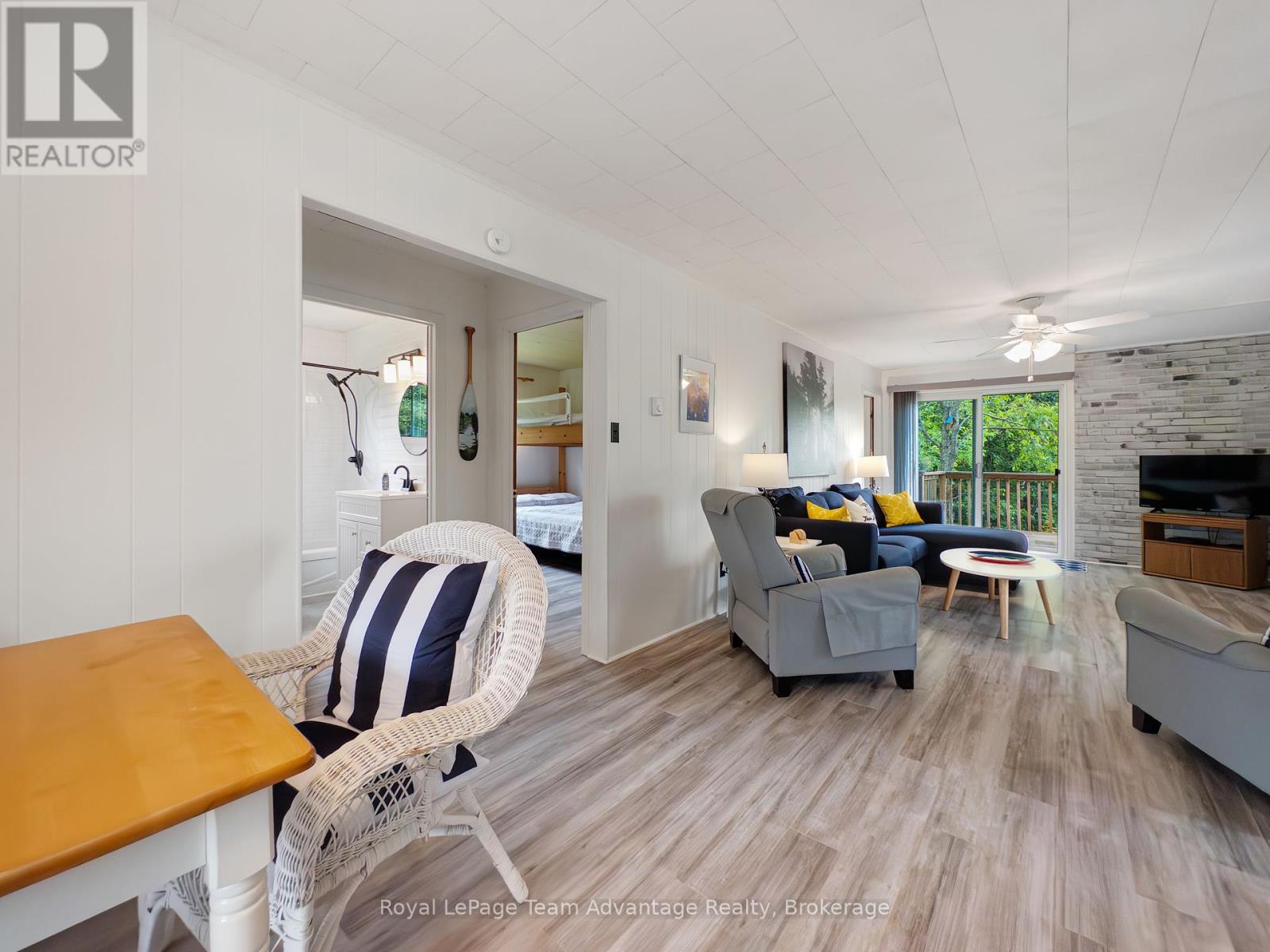35 Marlyn Drive, Seguin, Ontario  P0C 1J0 - Photo 14 - X12142446