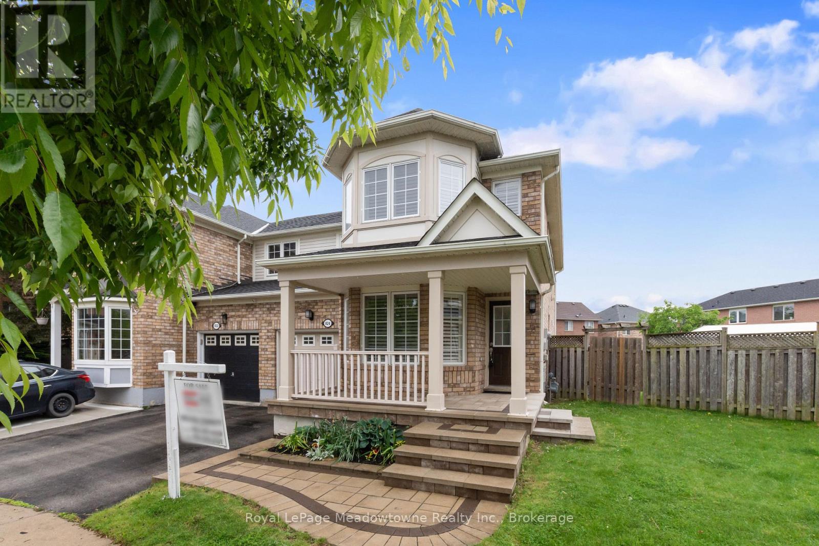 824 Gazley Circle, Milton, Ontario  L9T 6M2 - Photo 2 - W12182462