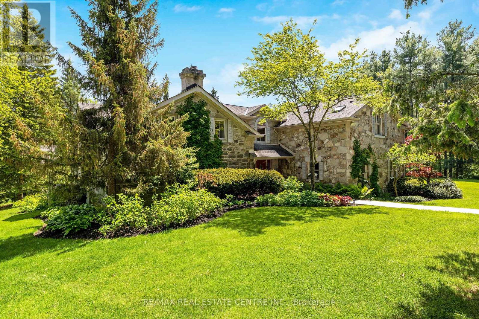 8492 Canyon Road, Milton, Ontario  L0P 1B0 - Photo 38 - W12182243