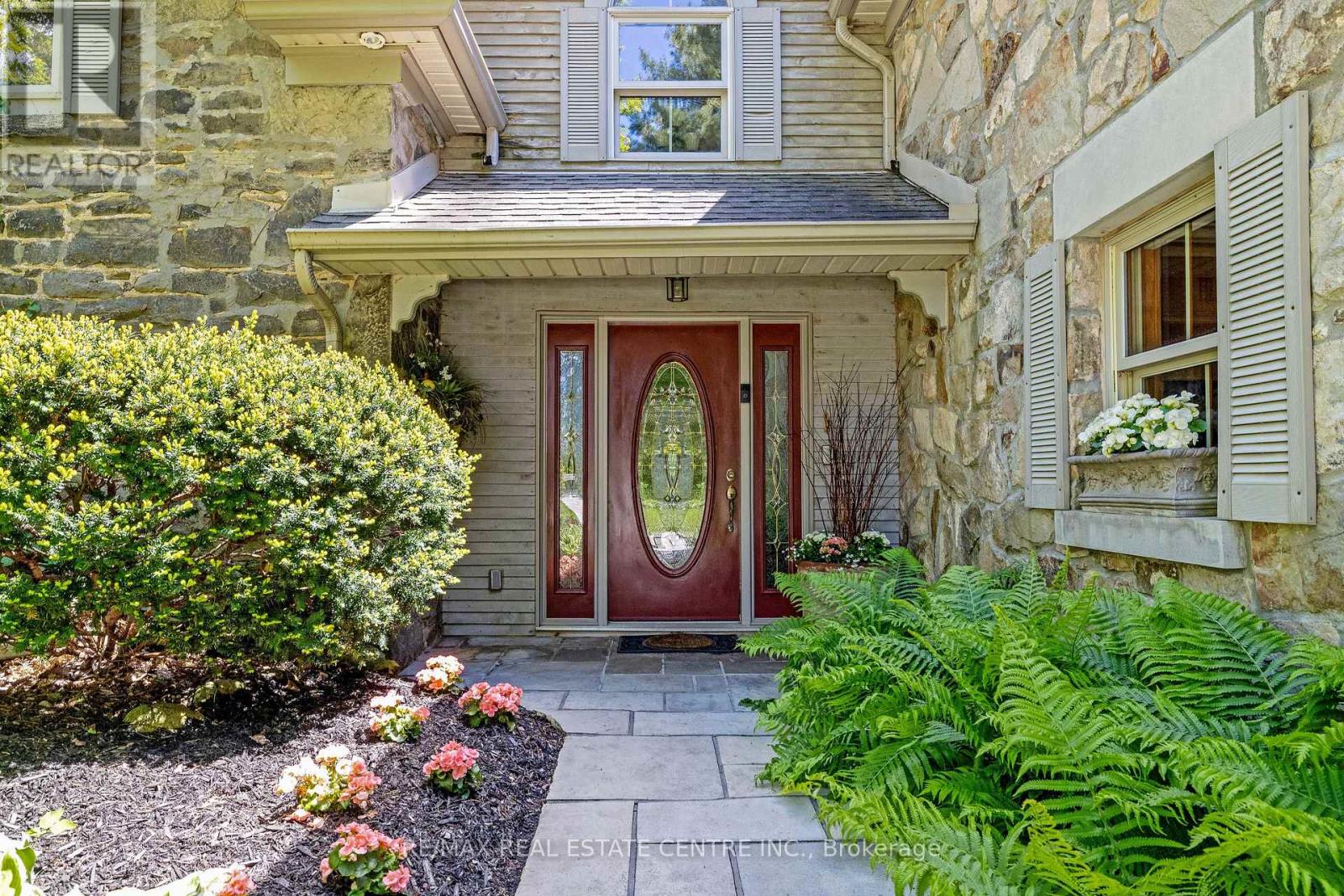 8492 Canyon Road, Milton, Ontario  L0P 1B0 - Photo 40 - W12182243