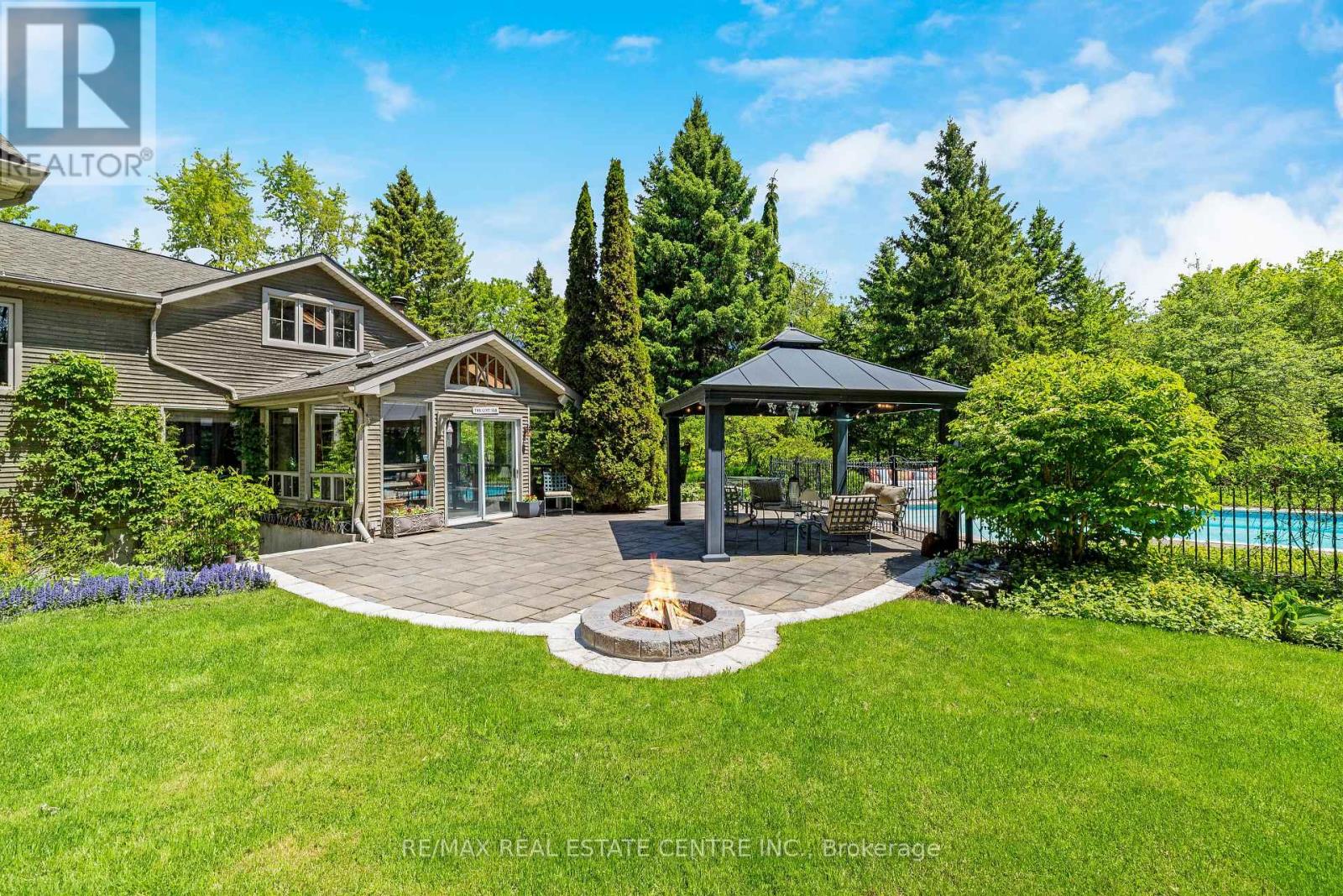 8492 Canyon Road, Milton, Ontario  L0P 1B0 - Photo 8 - W12182243