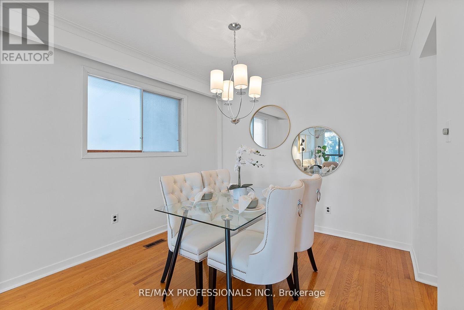 3559 Haven Glenn, Mississauga, Ontario  L4X 1X6 - Photo 11 - W12182268