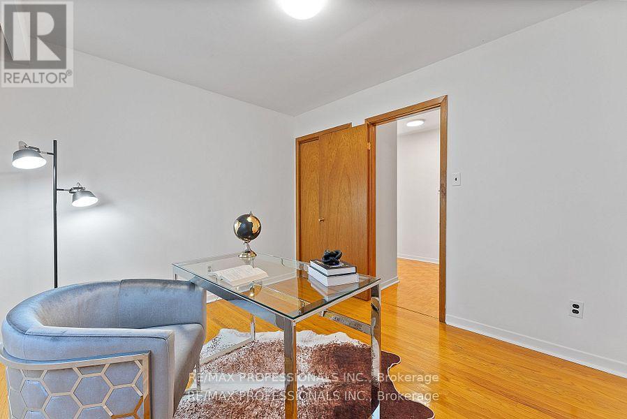3559 Haven Glenn, Mississauga, Ontario  L4X 1X6 - Photo 34 - W12182268
