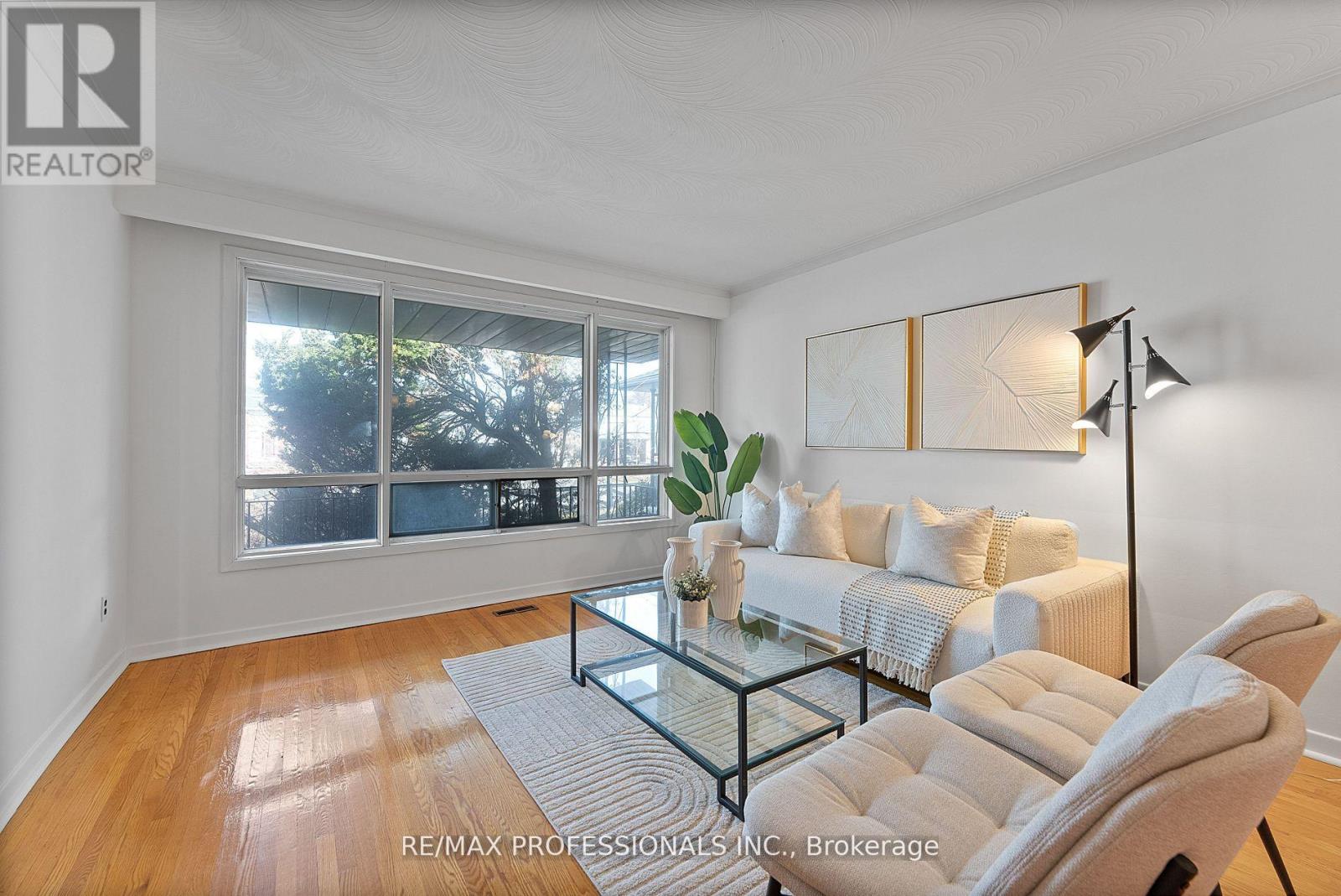 3559 Haven Glenn, Mississauga, Ontario  L4X 1X6 - Photo 8 - W12182268