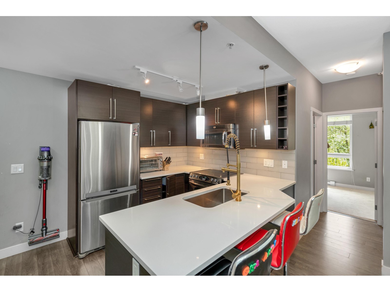 411 14358 60 AVENUE, Surrey real estate listing R2951999 for sale