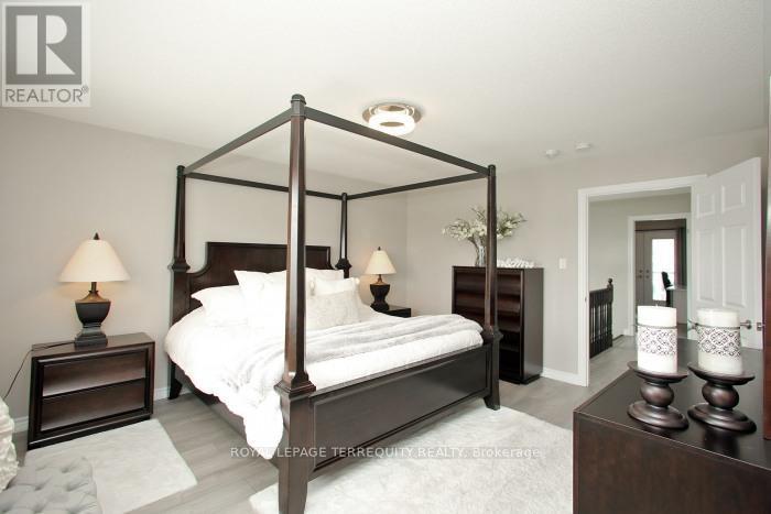 220 Harpin Way E, Centre Wellington (Fergus), Ontario  N1M 2W3 - Photo 19 - X12182265