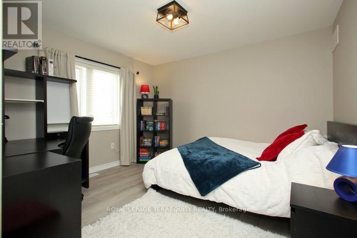 220 Harpin Way E, Centre Wellington (Fergus), Ontario  N1M 2W3 - Photo 23 - X12182265