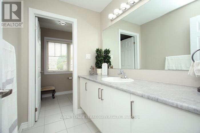 220 Harpin Way E, Centre Wellington (Fergus), Ontario  N1M 2W3 - Photo 26 - X12182265