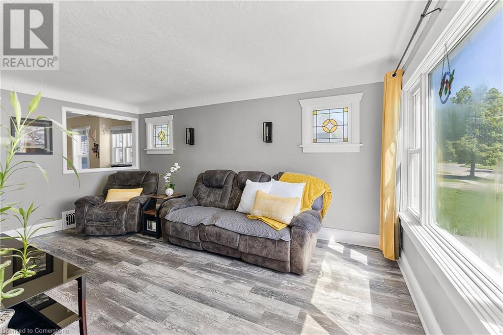 483 Scholfield Avenue N, Welland, Ontario  L3B 1N3 - Photo 6 - 40734770
