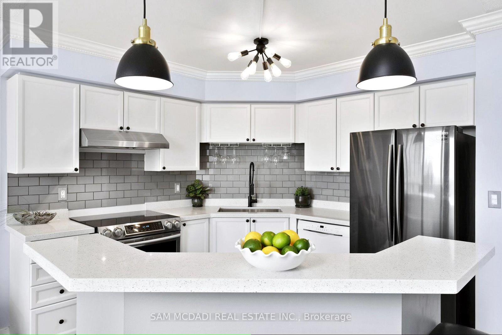 Ph837 - 250 Manitoba Street, Toronto, Ontario  M8Y 4G8 - Photo 11 - W12178786