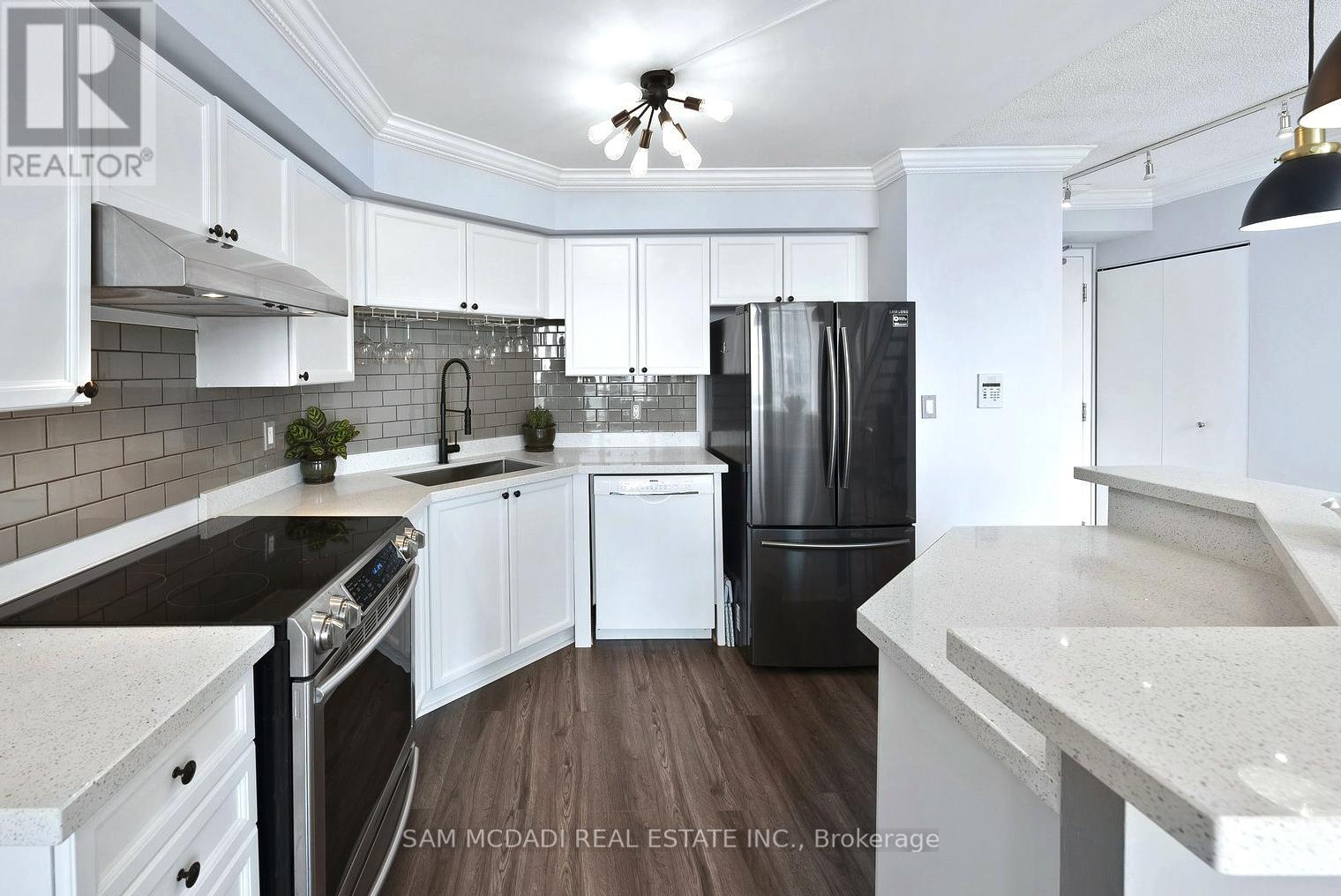 Ph837 - 250 Manitoba Street, Toronto, Ontario  M8Y 4G8 - Photo 9 - W12178786