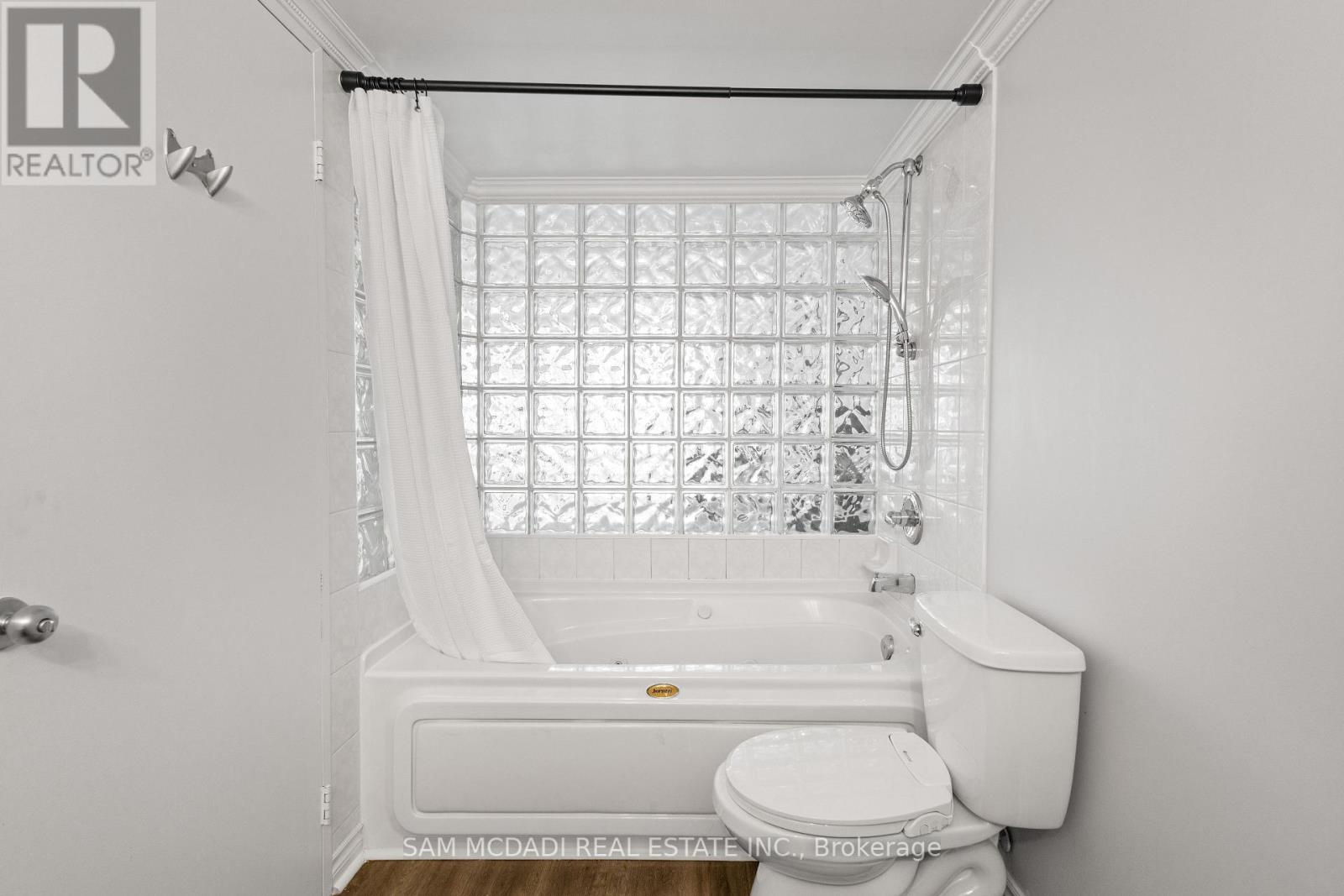 Ph837 - 250 Manitoba Street, Toronto, Ontario  M8Y 4G8 - Photo 32 - W12178786