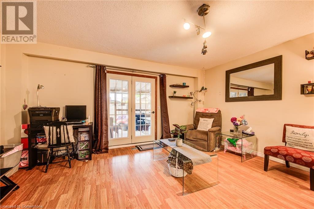 27 Meadow Woods Crescent, Kitchener, Ontario  N2N 1T3 - Photo 11 - 40735074