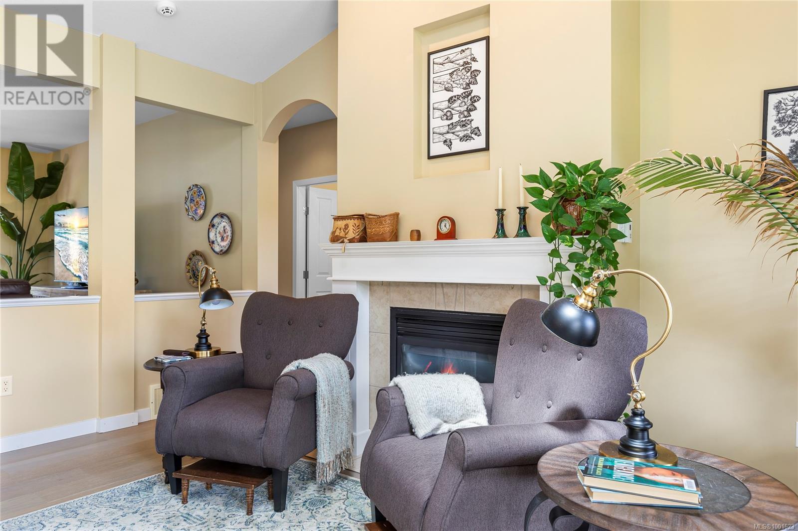 Property at 604 LaCouvee Way image 5