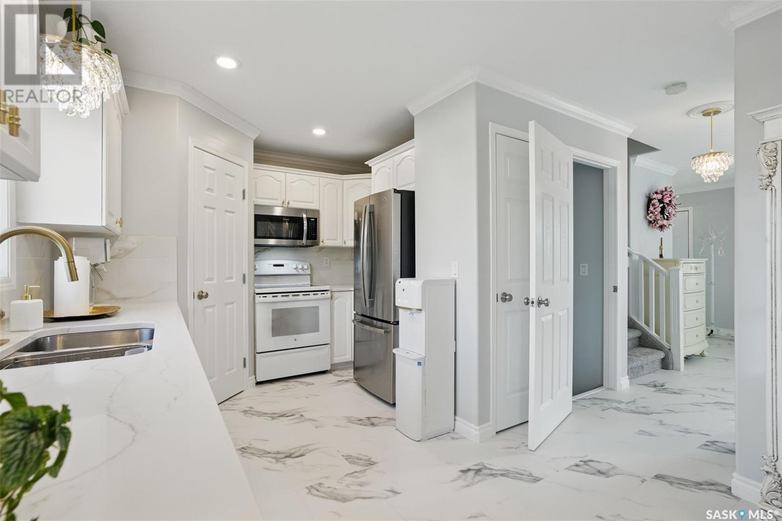 204 Crystal Villa, Warman, Saskatchewan  S0K 0A1 - Photo 12 - SK007377