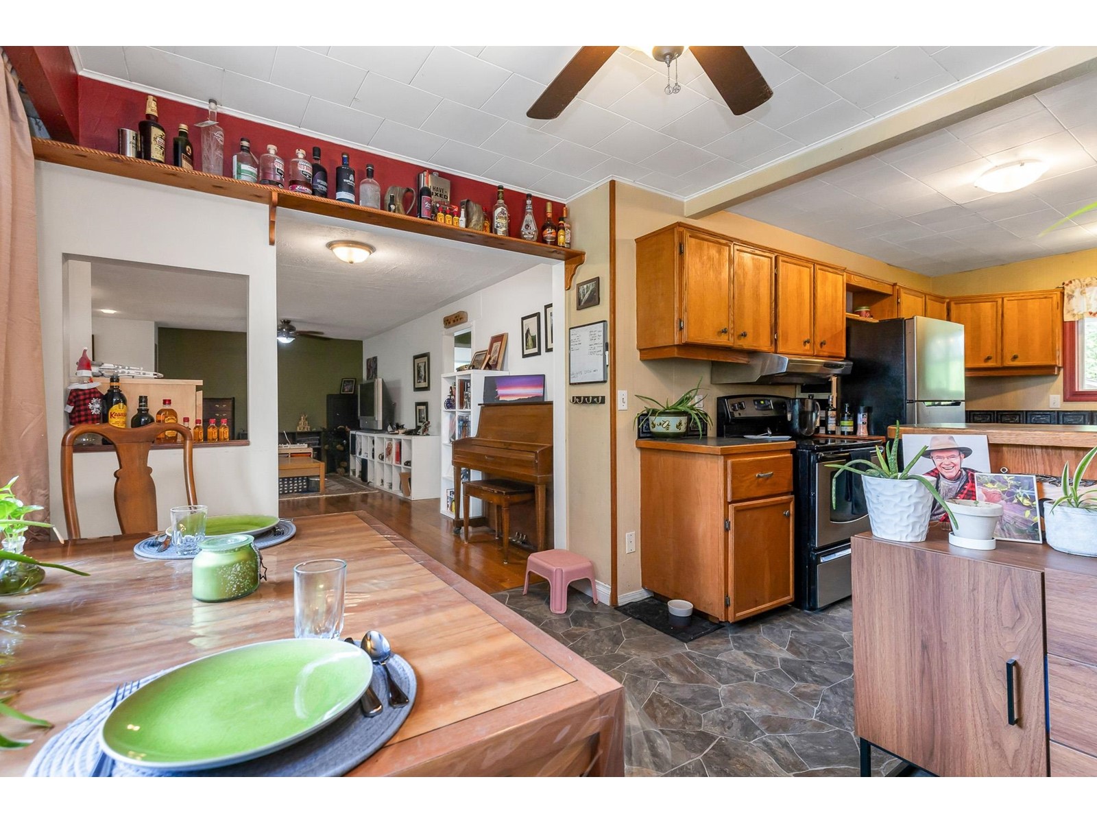 33581 Dewdney Trunk Road, Mission, British Columbia  V2V 6Y3 - Photo 8 - R3008834