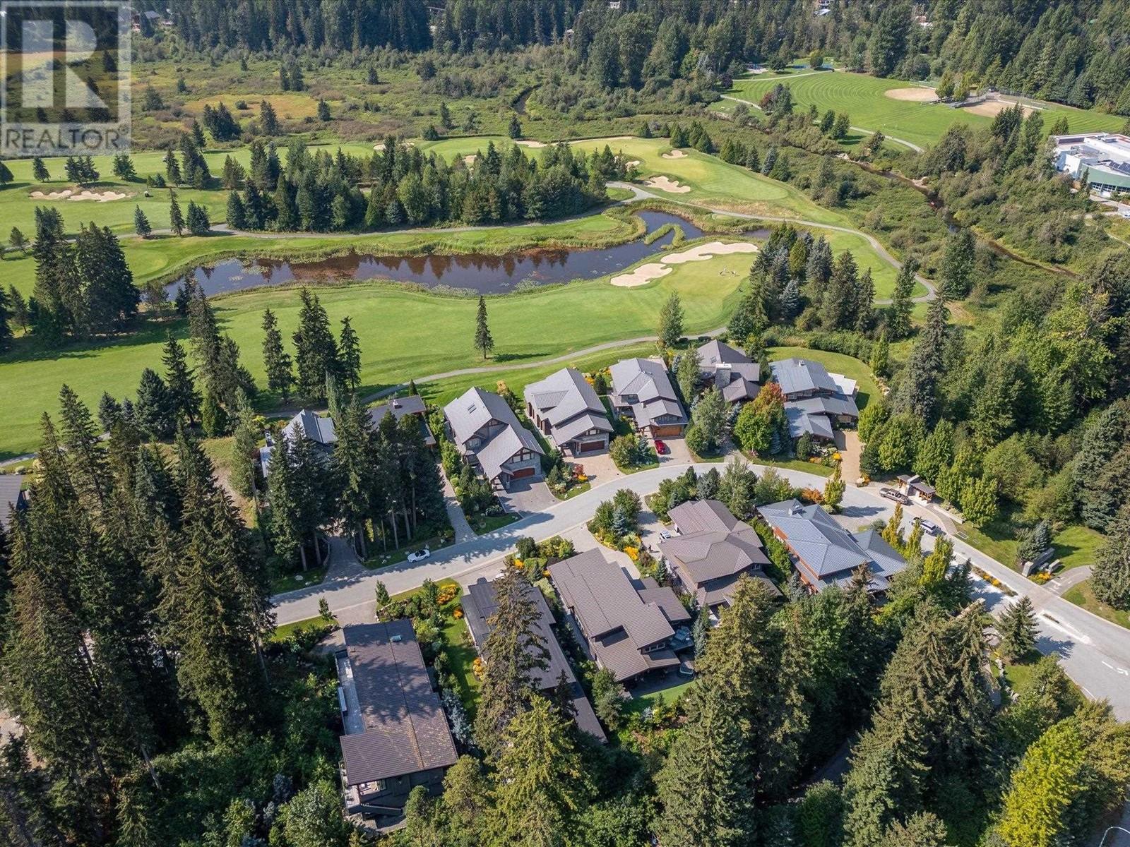 8011 Cypress Place, Whistler, British Columbia  V8E 1J9 - Photo 3 - R2989643