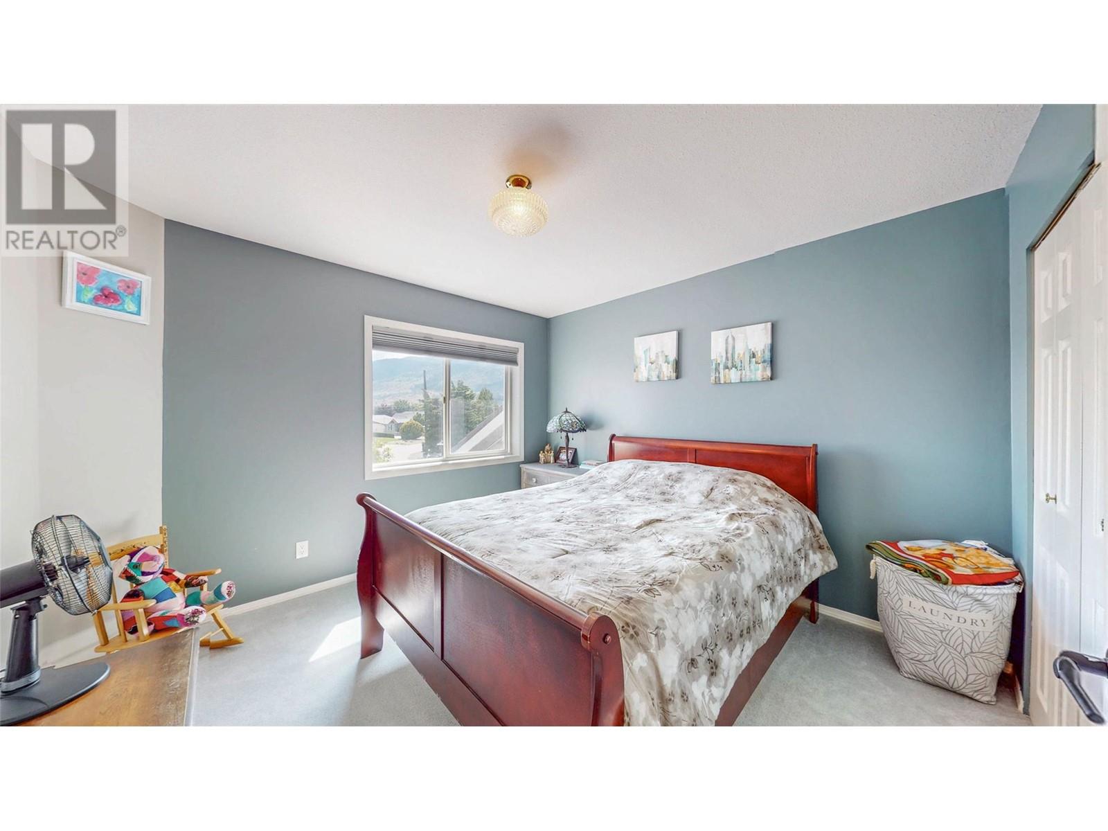5896 FAIRVIEW Place, Oliver, BC V0H1T1