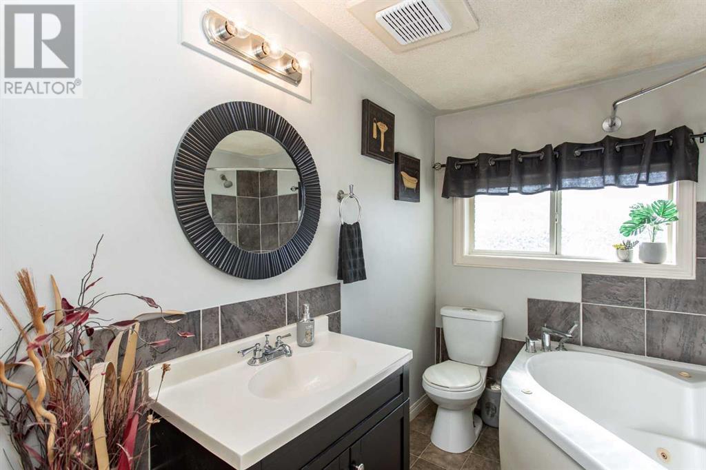 210, 5344 76 Street, Red Deer, Alberta  T4P 2A6 - Photo 17 - A2209423