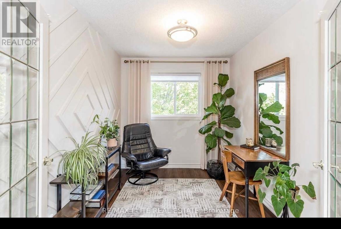 19 Northview Crescent, Barrie, Ontario  L4N 9T4 - Photo 17 - S12182173