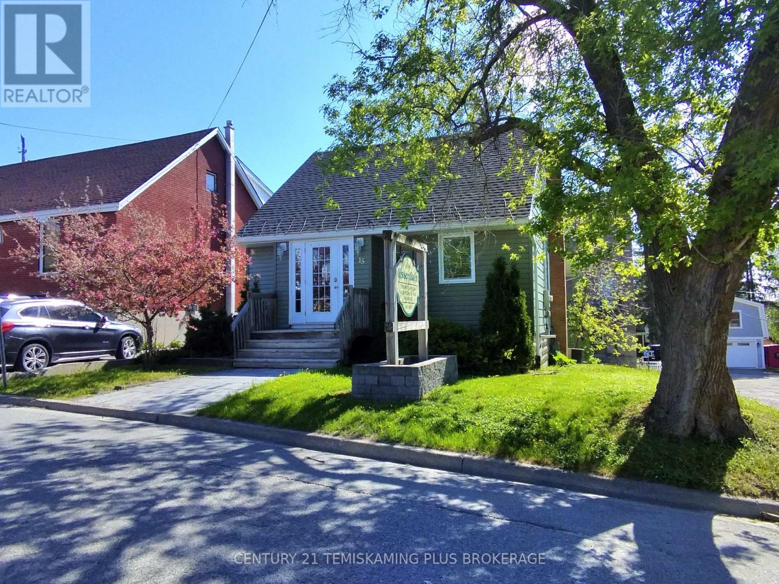 15 Mary Street, Temiskaming Shores, Ontario  P0J 1P0 - Photo 2 - T12182478