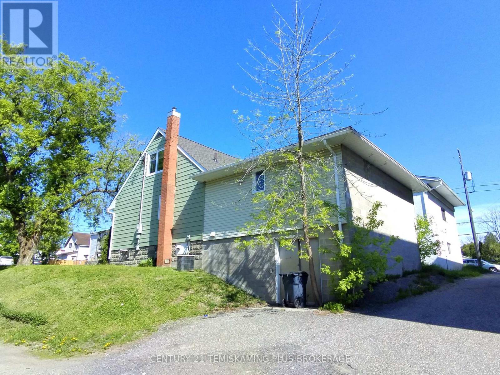 15 Mary Street, Temiskaming Shores, Ontario  P0J 1P0 - Photo 3 - T12182478