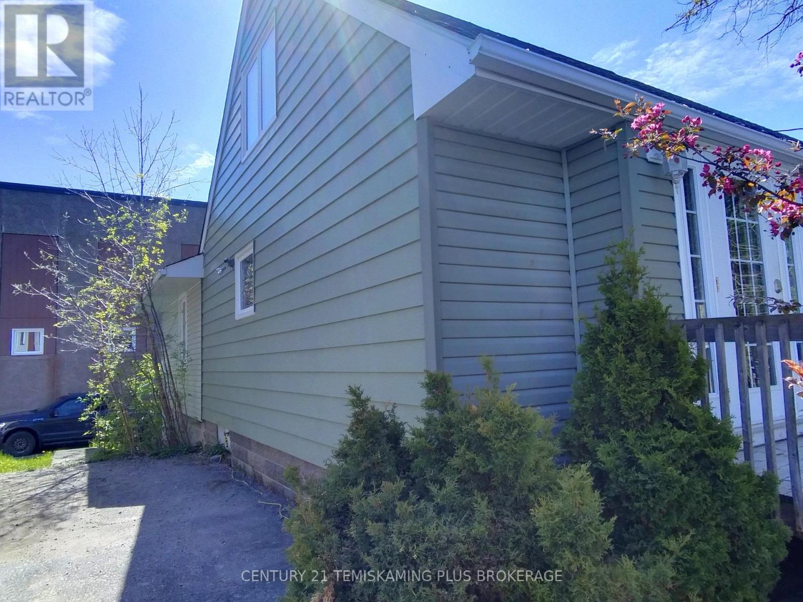 15 Mary Street, Temiskaming Shores, Ontario  P0J 1P0 - Photo 4 - T12182478
