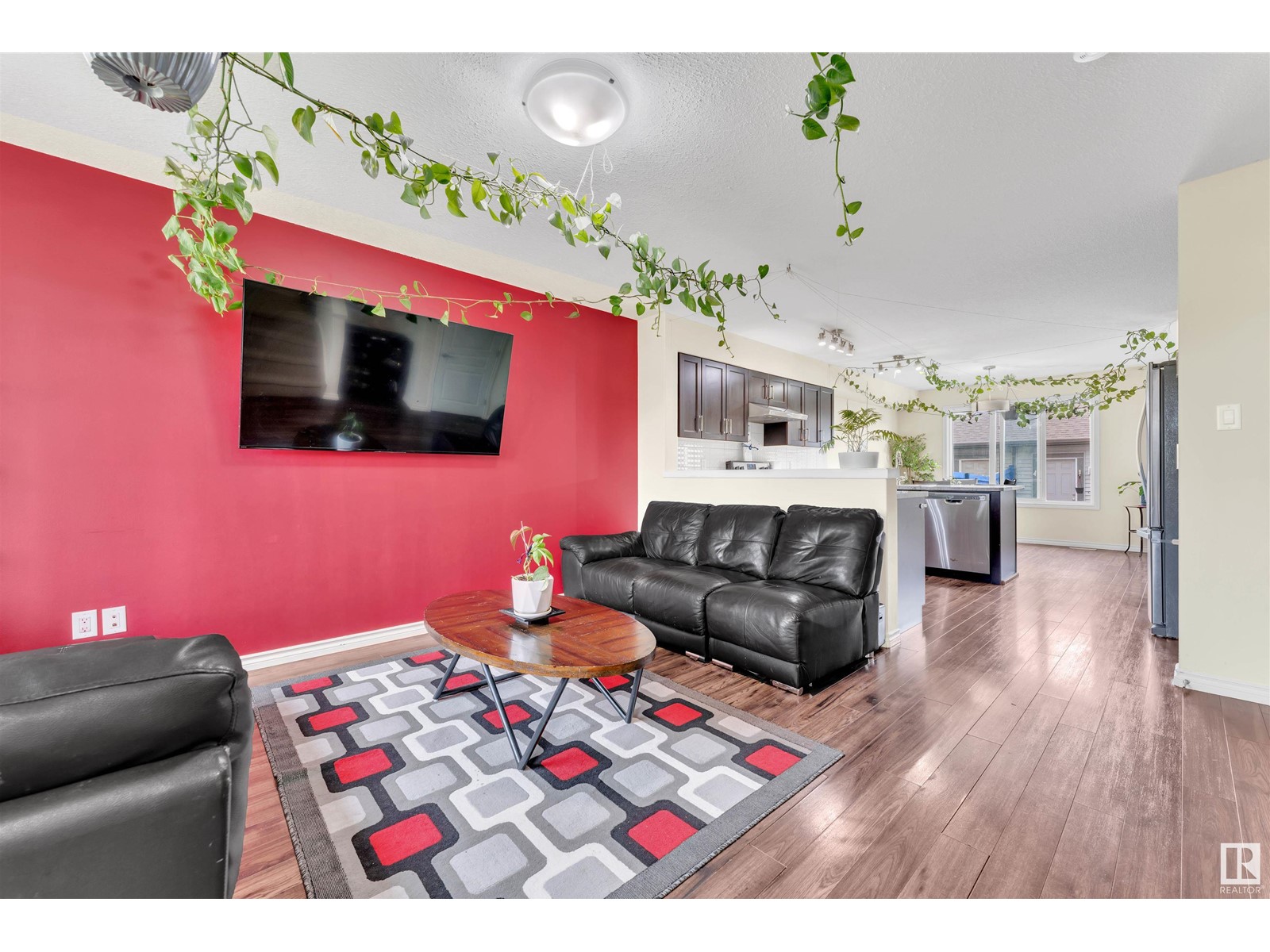 Property at 1525 24 ST NW image 5