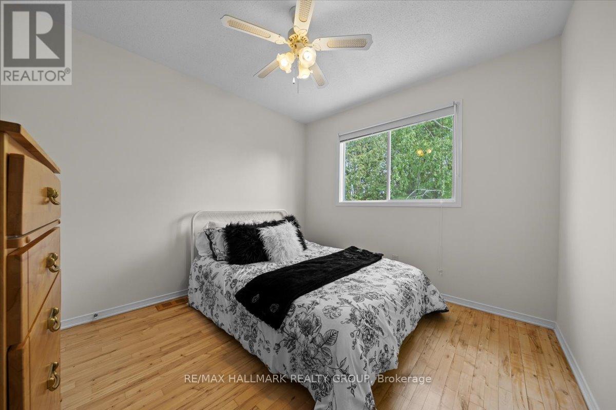 3 Crantham Crescent, Ottawa, Ontario  K2S 1R2 - Photo 27 - X12182486