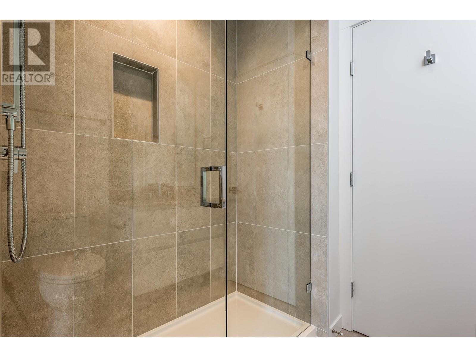 111 715 W 15th Street, North Vancouver, British Columbia  V7M 1T2 - Photo 13 - R3008833