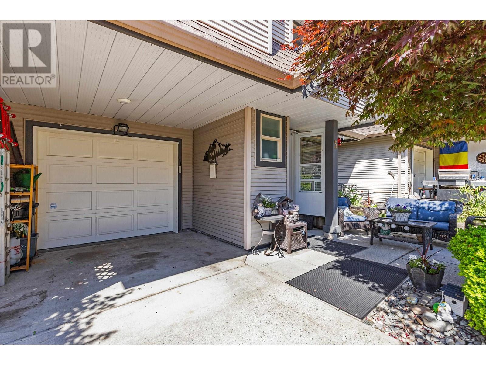 5 22980 Abernethy Lane, Maple Ridge, British Columbia  V2X 3N4 - Photo 4 - R3008839