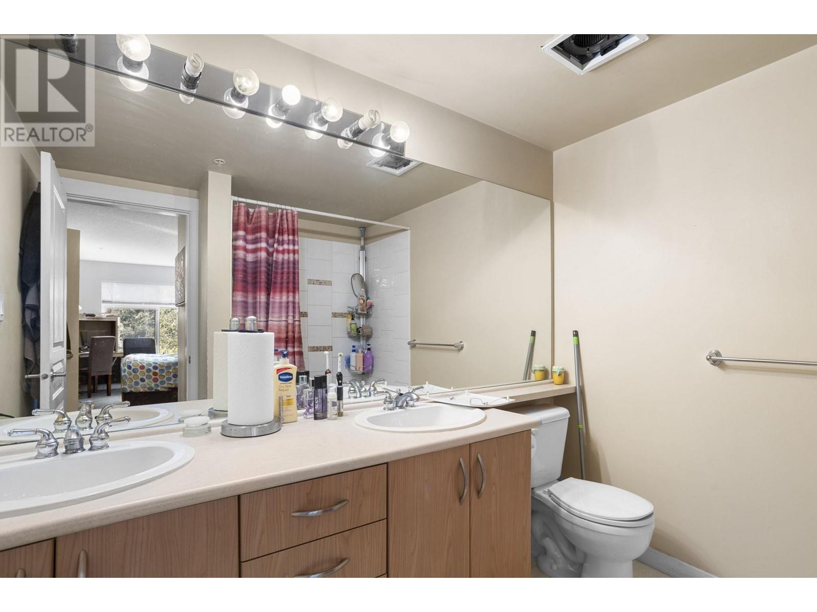 207 2998 Silver Springs Boulevard, Coquitlam, British Columbia  V3E 3R7 - Photo 14 - R3008852