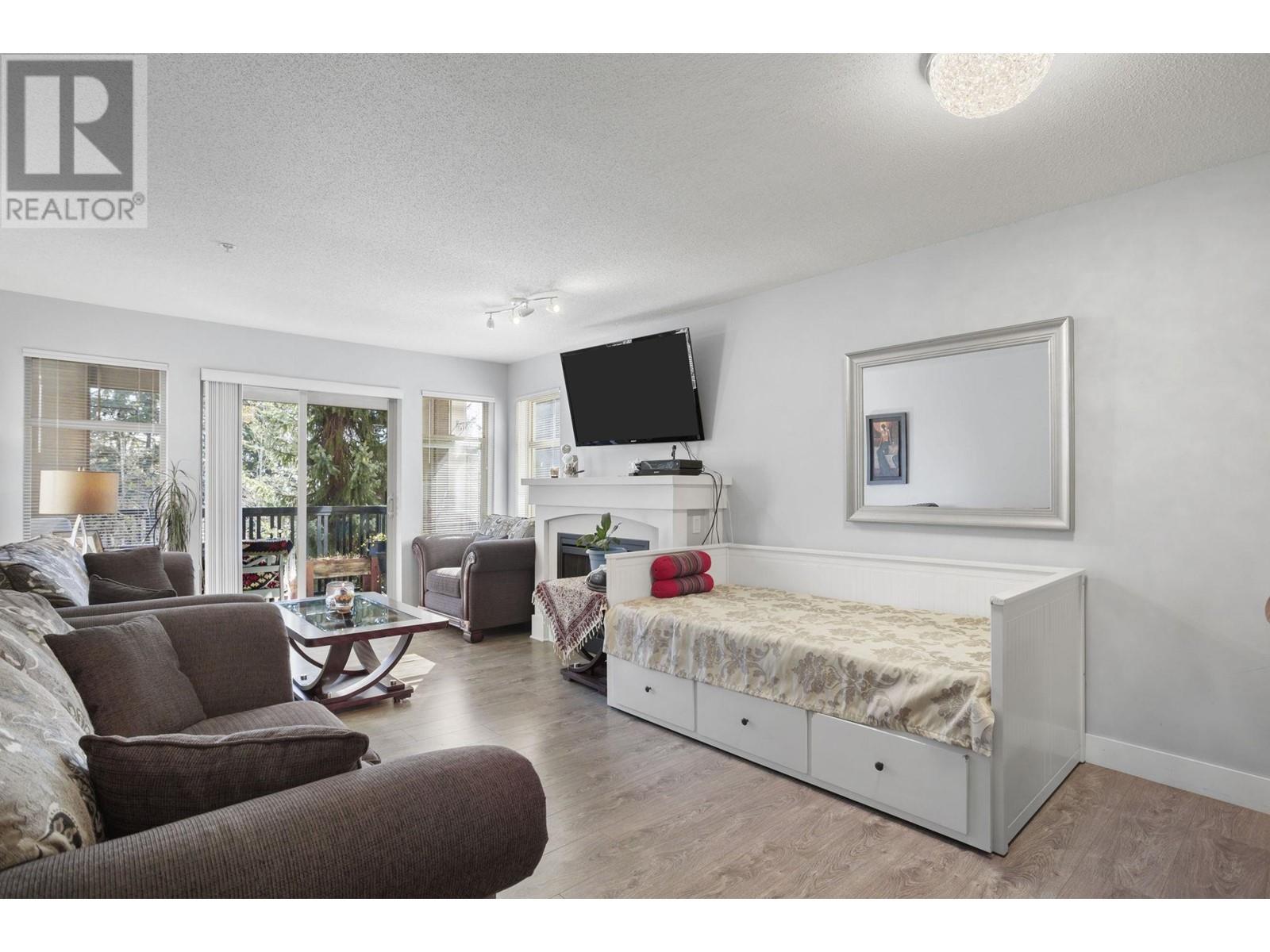 207 2998 Silver Springs Boulevard, Coquitlam, British Columbia  V3E 3R7 - Photo 4 - R3008852