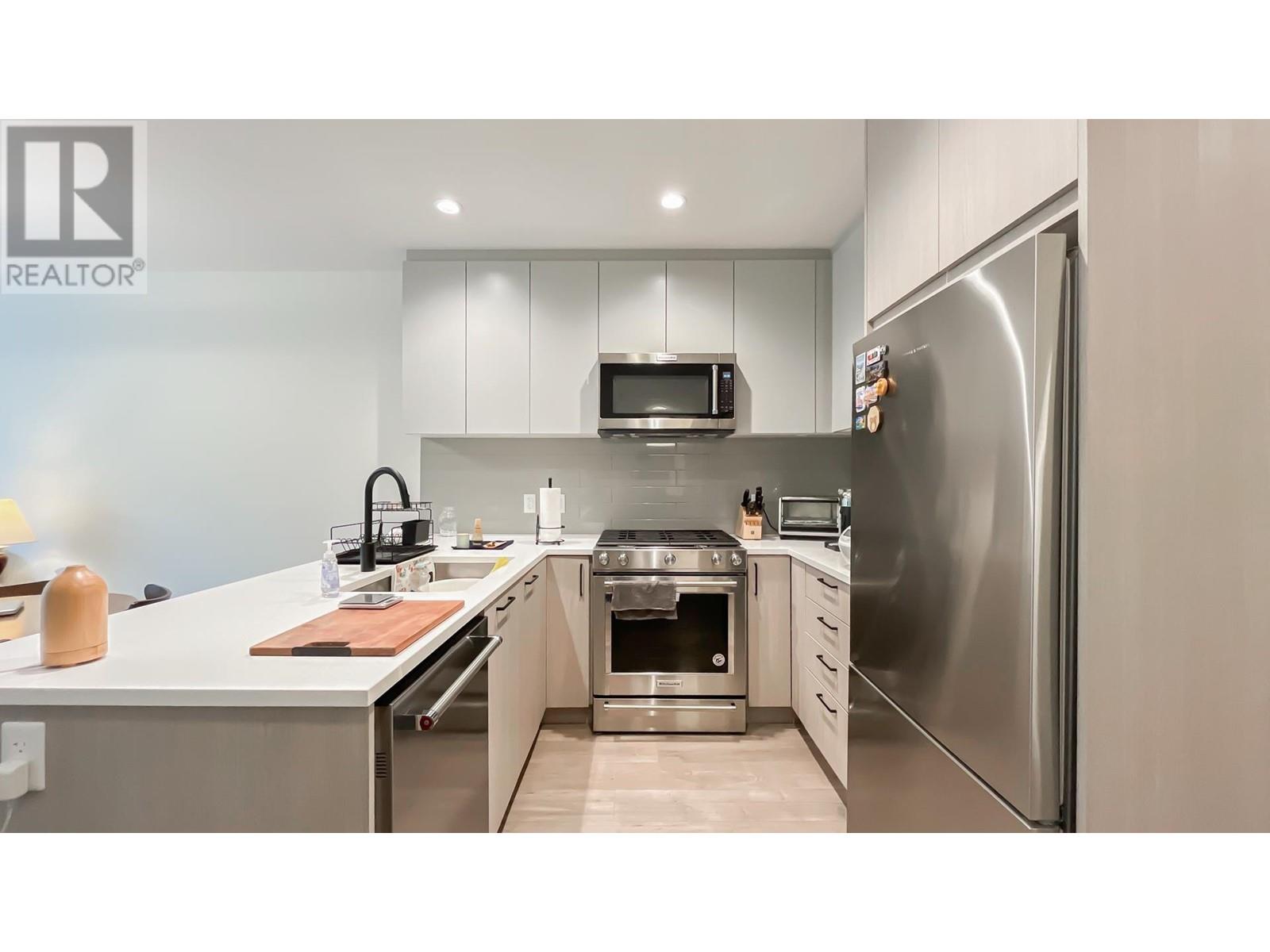 104 707 Como Lake Avenue, Coquitlam, British Columbia  V3J 0J5 - Photo 12 - R3008860