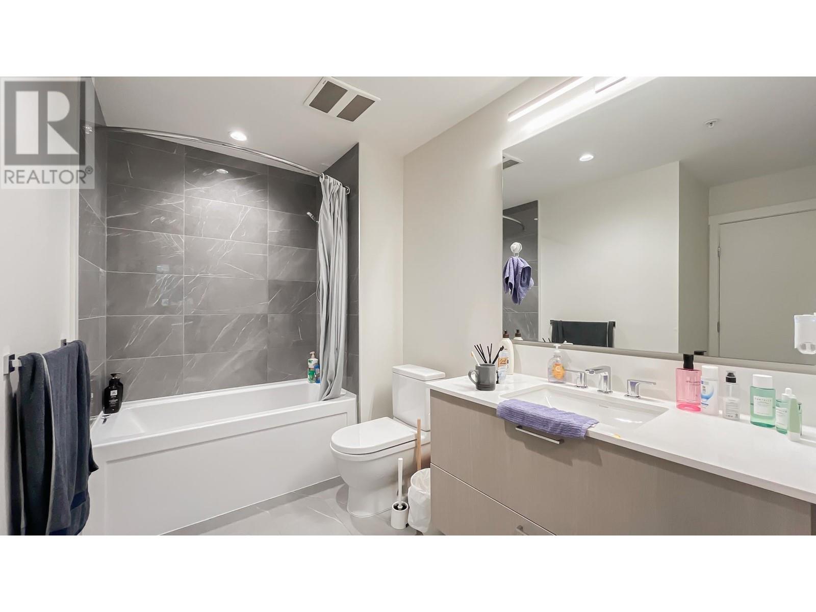104 707 Como Lake Avenue, Coquitlam, British Columbia  V3J 0J5 - Photo 17 - R3008860