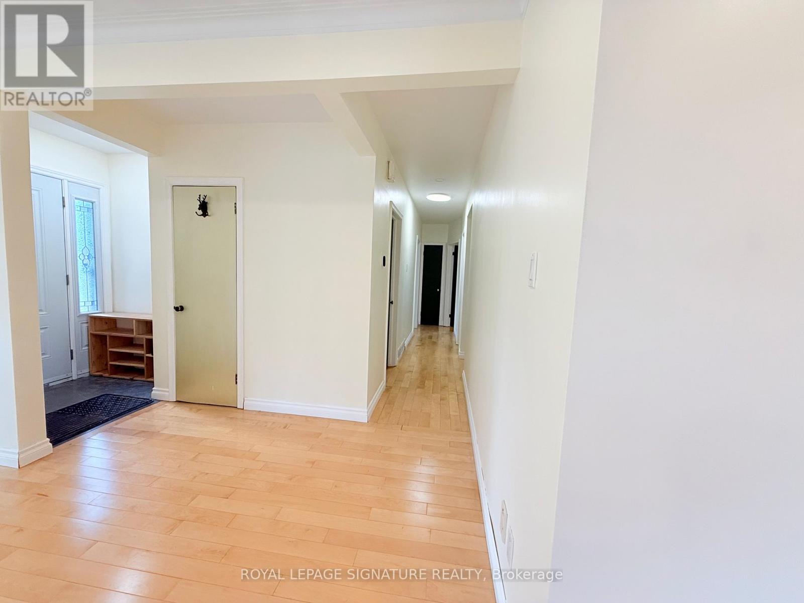 154b Pemberton Avenue, Toronto, Ontario  M2M 1Y7 - Photo 4 - C12182293