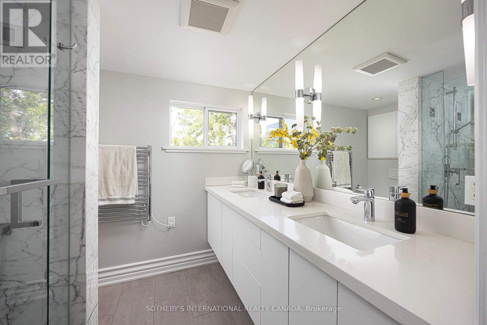 54 Stanley Terrace Avenue, Toronto (Niagara), Ontario  M6J 2R4 - Photo 23 - C12182359
