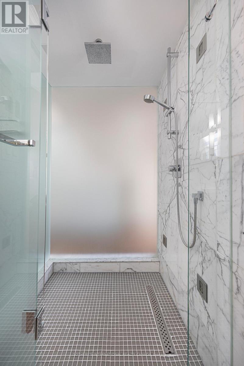 54 Stanley Terrace Avenue, Toronto (Niagara), Ontario  M6J 2R4 - Photo 24 - C12182359