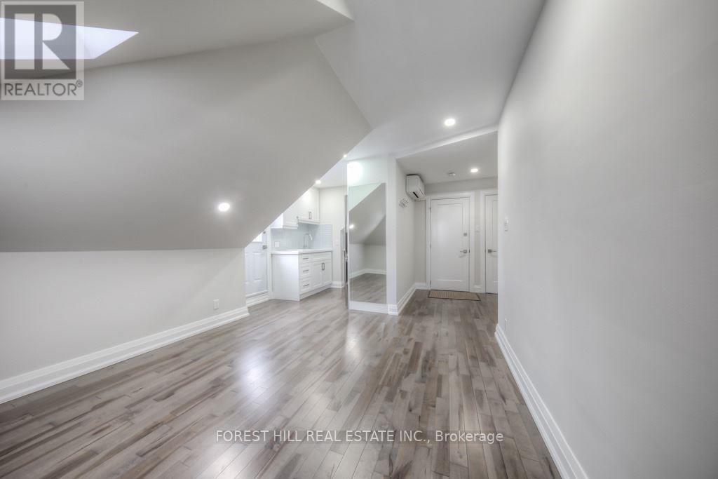 #3 - 1747 Bathurst Street, Toronto (Forest Hill South), Ontario  M5P 3K5 - Photo 1 - C12182376
