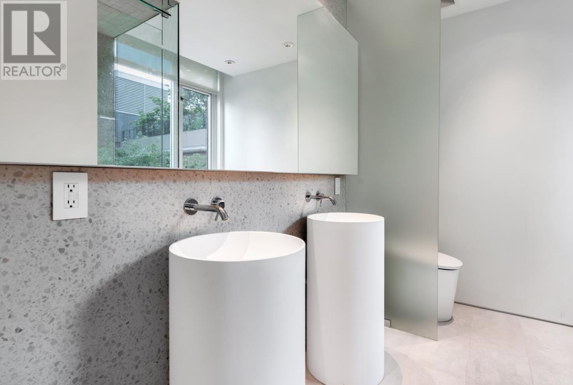Unfurnished-402 138 Athletes Way, Vancouver, British Columbia  V5Y 0B5 - Photo 13 - R3008869