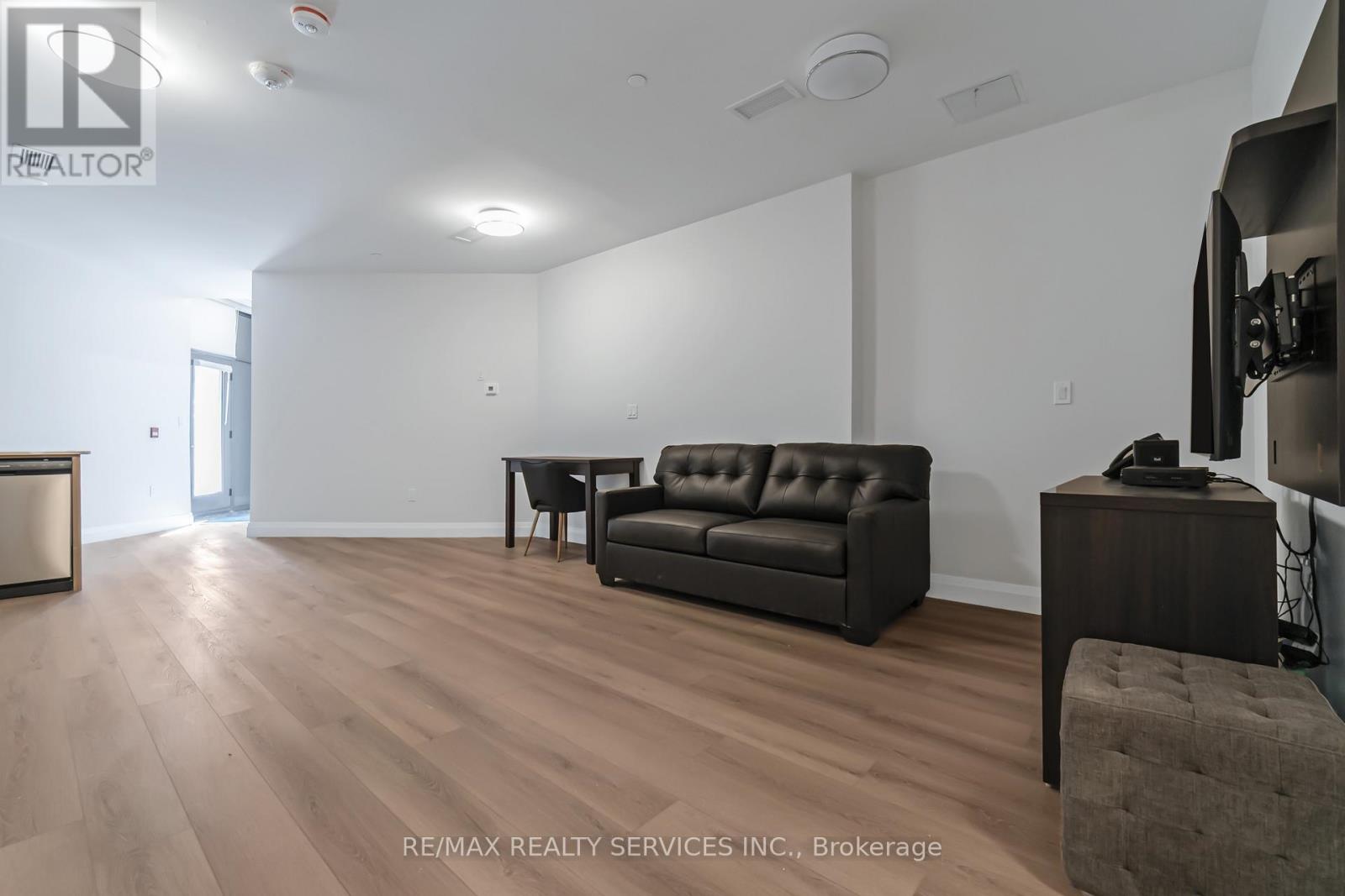 #1 - 30 Dean Park Road, Toronto, Ontario  M1B 3H1 - Photo 10 - E12182427