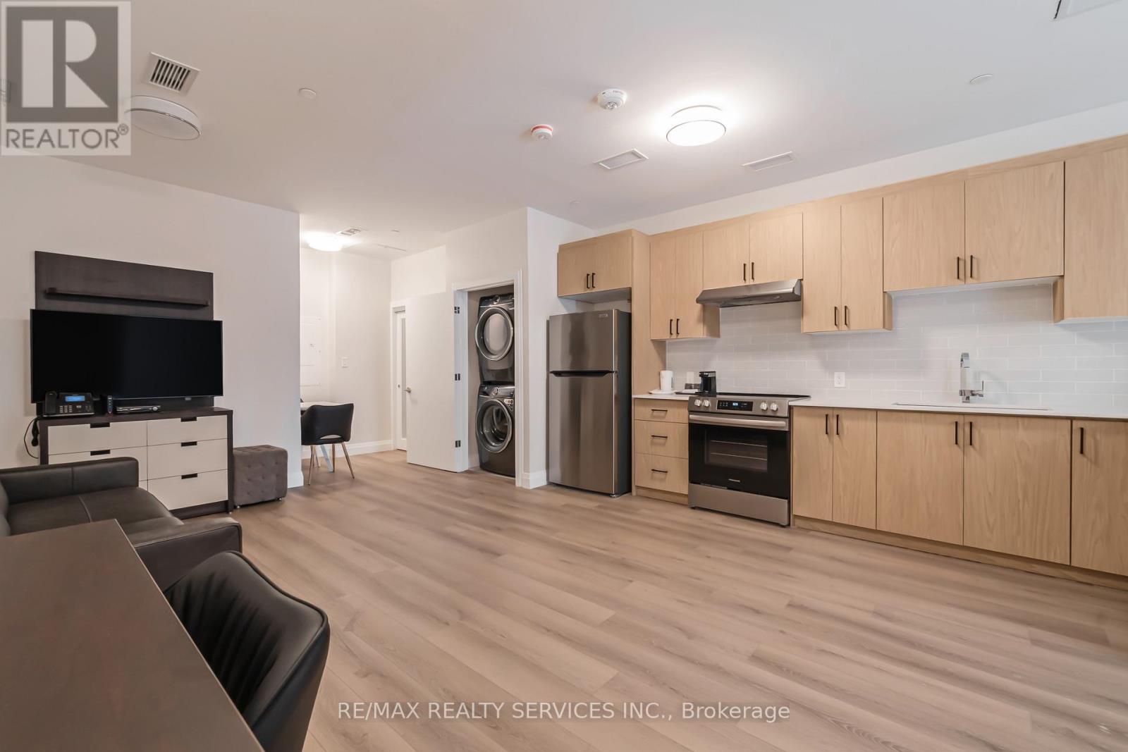 #1 - 30 Dean Park Road, Toronto, Ontario  M1B 3H1 - Photo 5 - E12182427