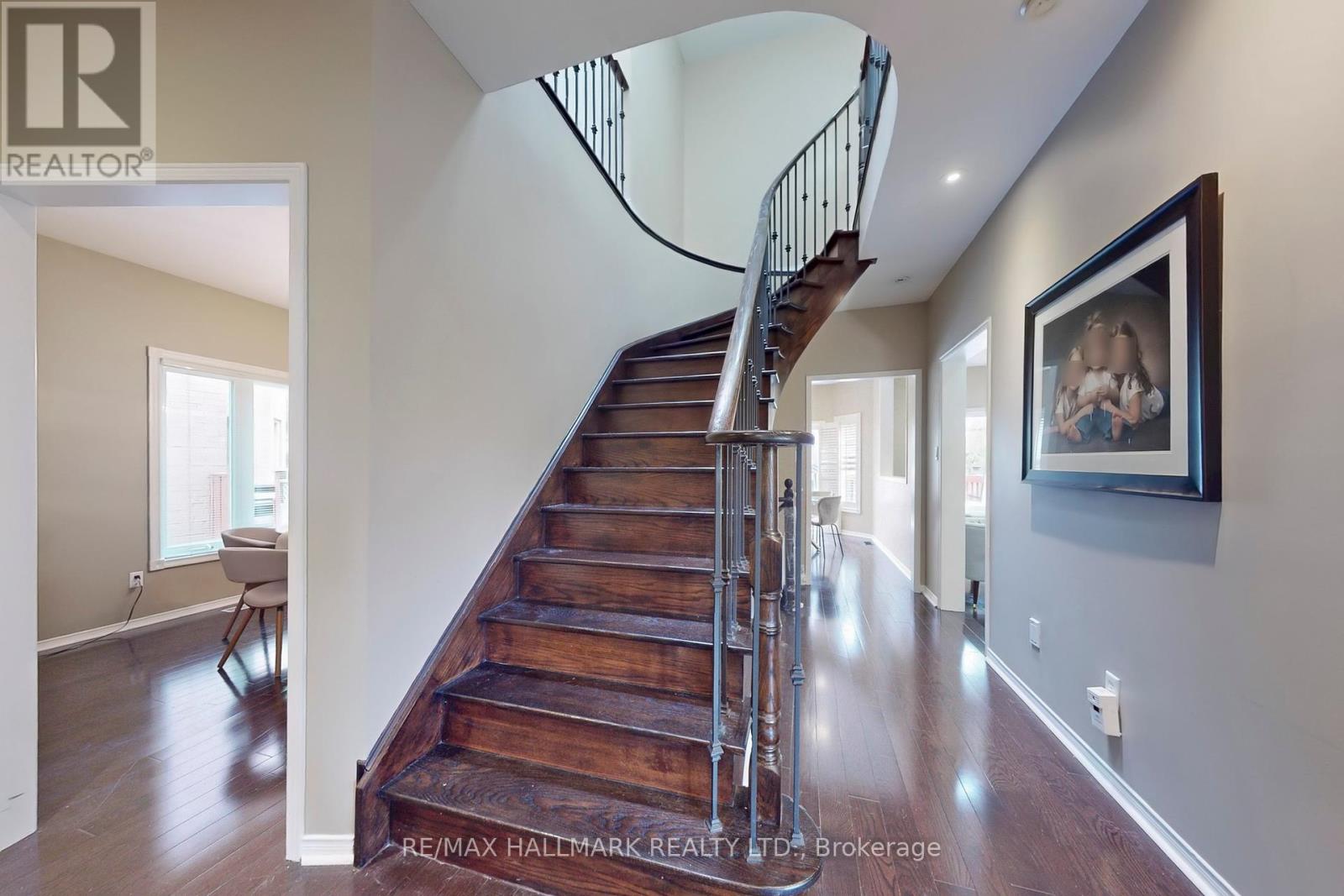 92 Canyon Hill Avenue, Richmond Hill, Ontario  L4C 0K5 - Photo 20 - N12182356