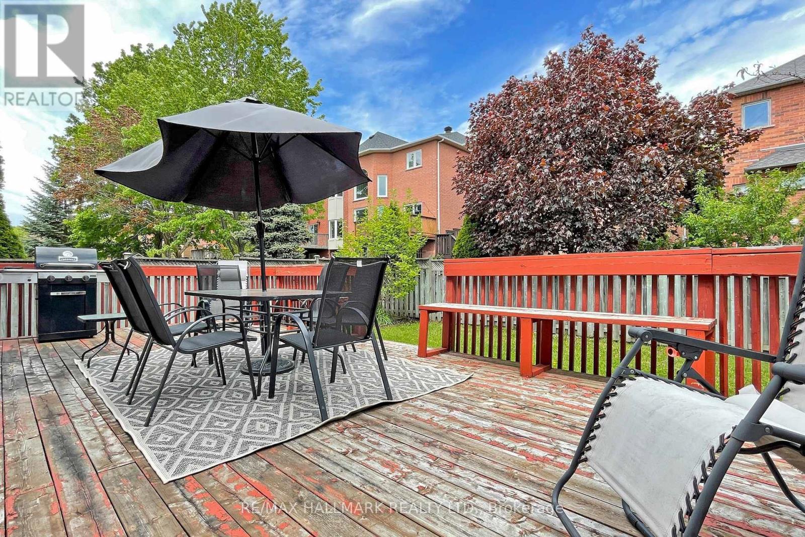 92 Canyon Hill Avenue, Richmond Hill, Ontario  L4C 0K5 - Photo 41 - N12182356