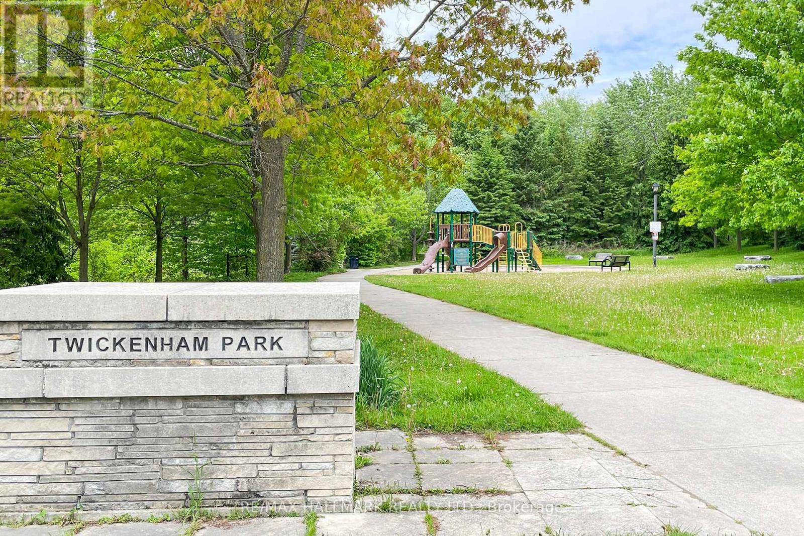 92 Canyon Hill Avenue, Richmond Hill, Ontario  L4C 0K5 - Photo 43 - N12182356