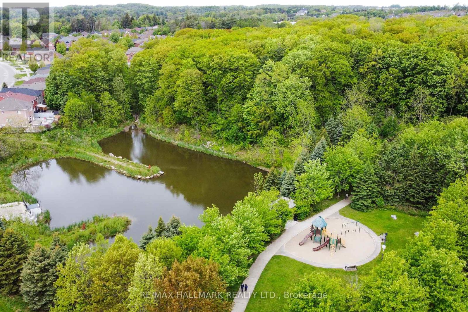 92 Canyon Hill Avenue, Richmond Hill, Ontario  L4C 0K5 - Photo 46 - N12182356